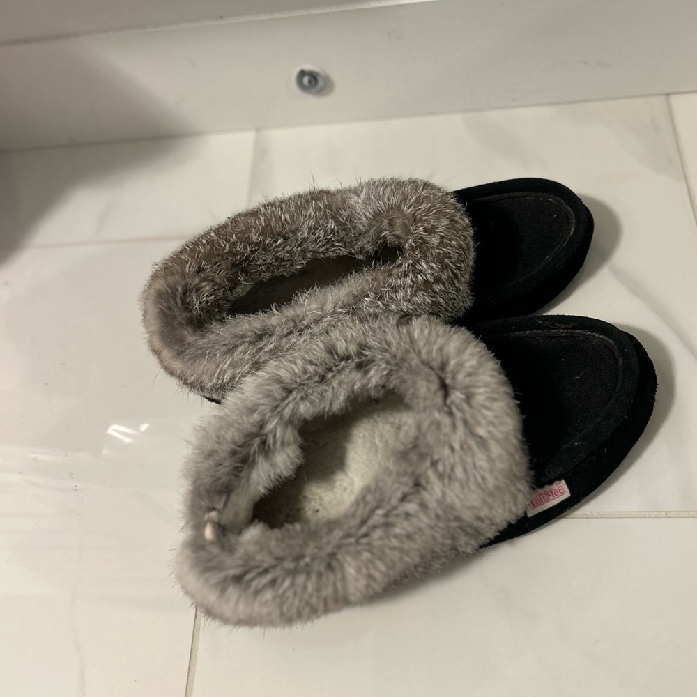 Women's Black and Gray Faux Fur Slippers